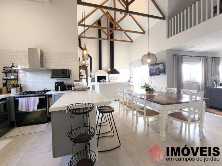 Imagem da galeria de fotos: Casa Residencial para Venda - Campos do Jordão, Jardim Montebelo - REF: CA0489