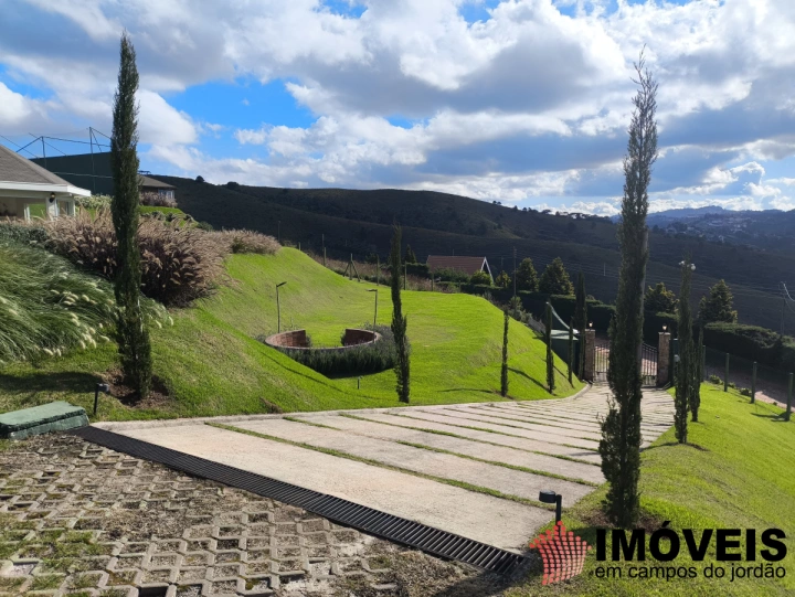 Imagem da galeria de fotos: Casa Residencial para Venda - Campos do Jordão, Jardim Montebelo - REF: CA0489