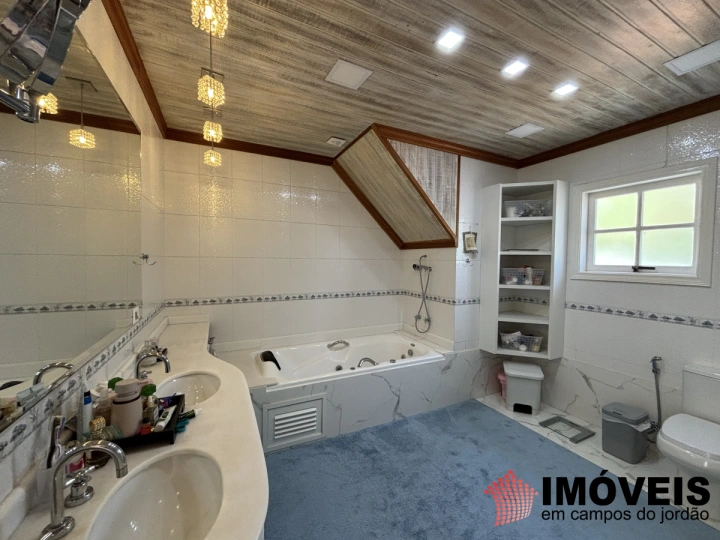 Imagem da galeria de fotos: Casa Residencial para Venda - Campos do Jordão, Alto do Capivari - REF: 2800