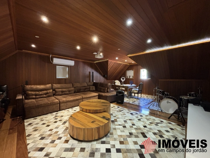 Imagem da galeria de fotos: Casa Residencial para Venda - Campos do Jordão, Alto do Capivari - REF: 2800