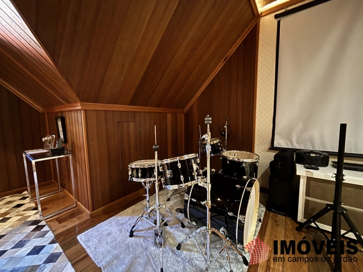 Imagem da galeria de fotos: Casa Residencial para Venda - Campos do Jordão, Alto do Capivari - REF: 2800