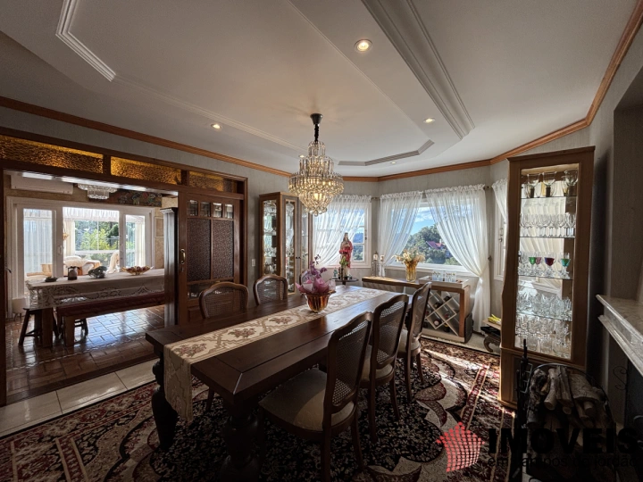 Imagem da galeria de fotos: Casa Residencial para Venda - Campos do Jordão, Alto do Capivari - REF: 2800