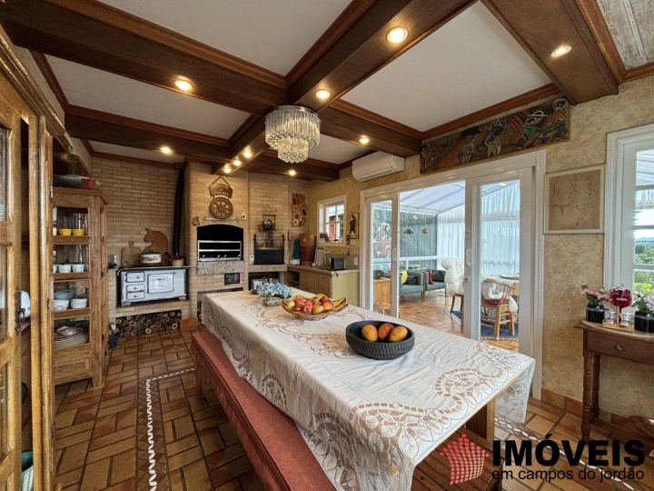 Imagem da galeria de fotos: Casa Residencial para Venda - Campos do Jordão, Alto do Capivari - REF: 2800