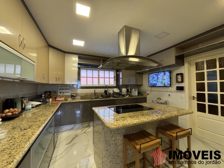 Imagem da galeria de fotos: Casa Residencial para Venda - Campos do Jordão, Alto do Capivari - REF: 2800