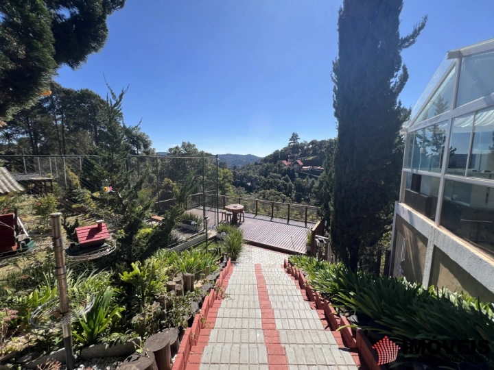 Imagem da galeria de fotos: Casa Residencial para Venda - Campos do Jordão, Alto do Capivari - REF: 2800