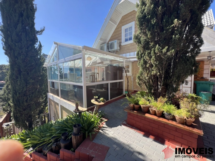 Imagem da galeria de fotos: Casa Residencial para Venda - Campos do Jordão, Alto do Capivari - REF: 2800