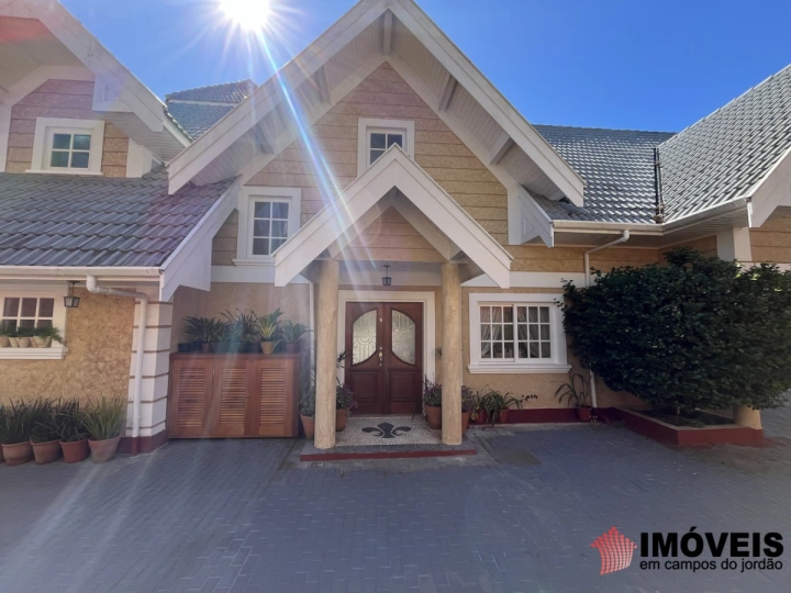 Imagem da galeria de fotos: Casa Residencial para Venda - Campos do Jordão, Alto do Capivari - REF: 2800