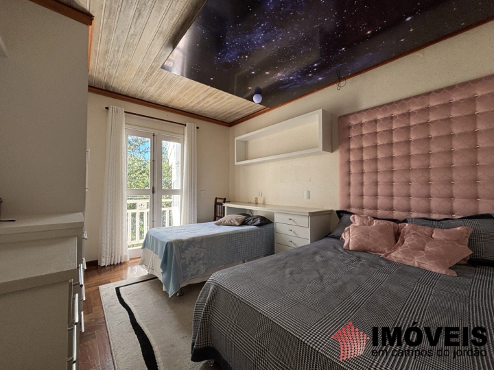 Imagem da galeria de fotos: Casa Residencial para Venda - Campos do Jordão, Alto do Capivari - REF: 2800