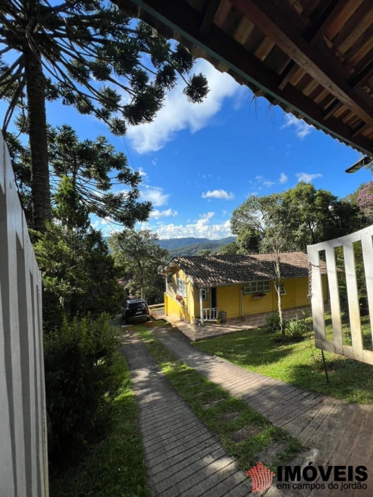 Imagem da galeria de fotos: Casa Residencial para Venda - Campos do Jordão, Cidade do Sol - REF: CA0501