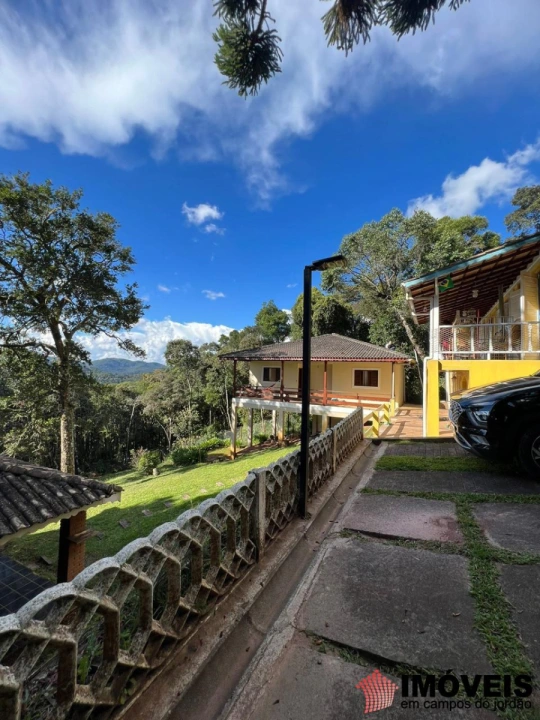 Imagem da galeria de fotos: Casa Residencial para Venda - Campos do Jordão, Cidade do Sol - REF: CA0501