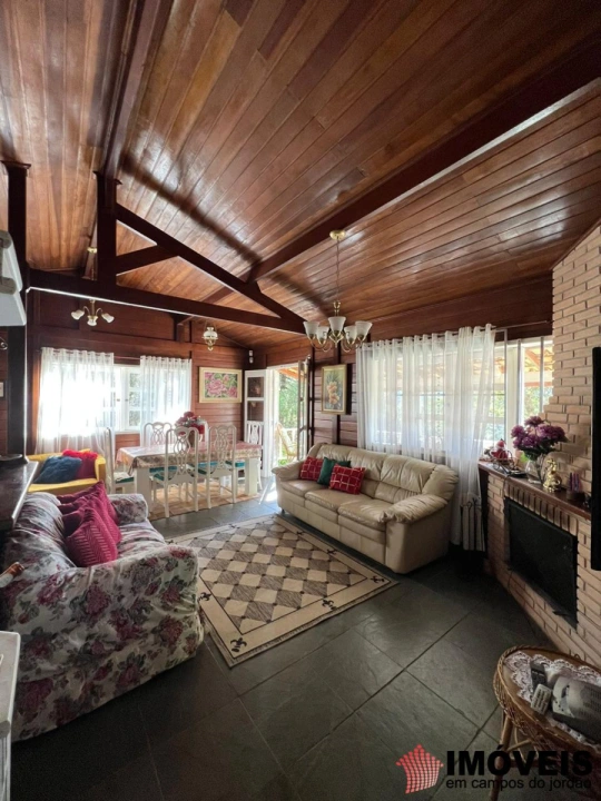 Imagem da galeria de fotos: Casa Residencial para Venda - Campos do Jordão, Cidade do Sol - REF: CA0501