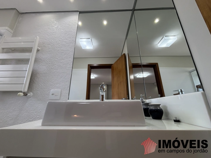 Imagem da galeria de fotos: Apartamento Residencial para Venda - Campos do Jordão, Morro do Elefante - REF: AD0043