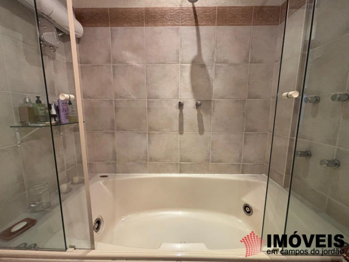 Apartamento Residencial para Venda - Campos do Jordão, Vila Iara - REF: AD0045 Imagem da galeria de fotos: Apartamento Residencial para Venda - Campos do Jordão, Vila Iara - REF: AD0045