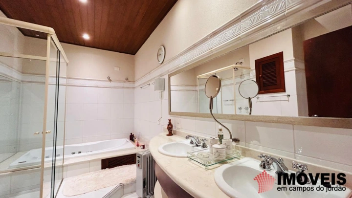 Imagem da galeria de fotos: Cobertura Residencial para Venda - Campos do Jordão, Vila Capivari - REF: CO0006
