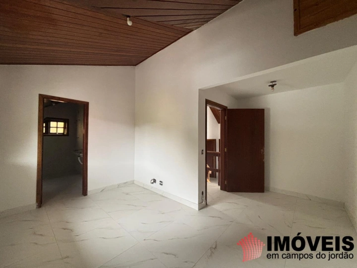 Imagem da galeria de fotos: Casa Residencial para Venda - Campos do Jordão, Vila Porã - REF: CA0508