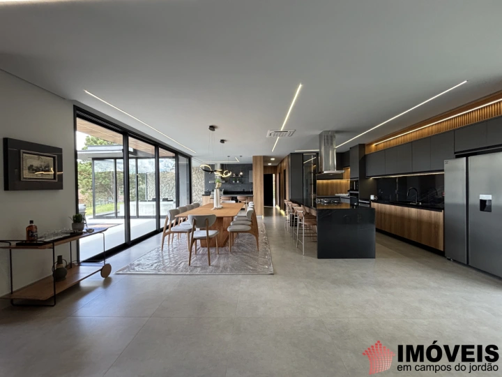 Imagem da galeria de fotos: Casa Residencial para Venda - Campos do Jordão, Descansópolis - REF: CA0369