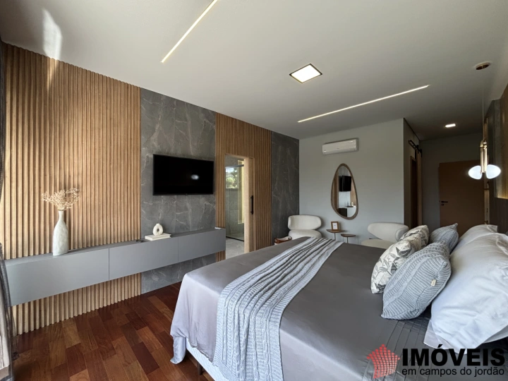 Imagem da galeria de fotos: Casa Residencial para Venda - Campos do Jordão, Descansópolis - REF: CA0369