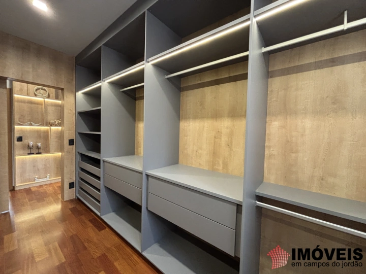 Imagem da galeria de fotos: Casa Residencial para Venda - Campos do Jordão, Descansópolis - REF: CA0369