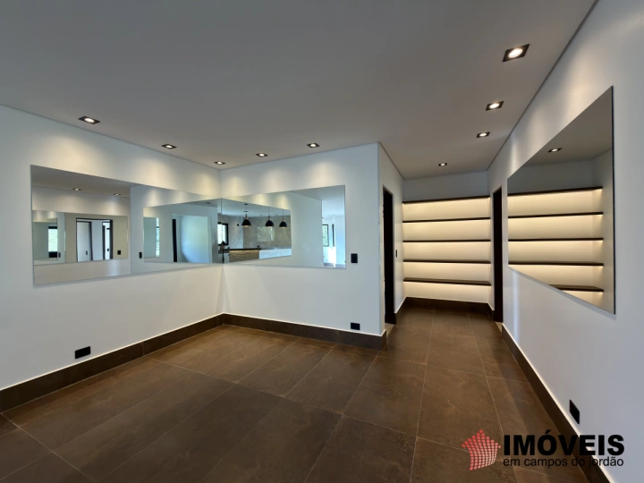 Imagem da galeria de fotos: Casa Residencial para Venda - Campos do Jordão, Água Santa - REF: CA0420