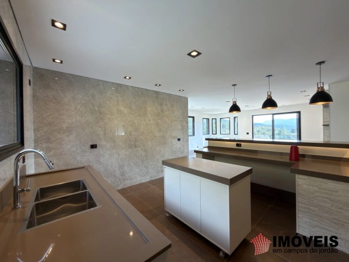 Imagem da galeria de fotos: Casa Residencial para Venda - Campos do Jordão, Água Santa - REF: CA0420