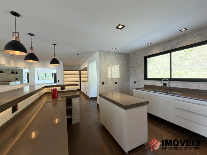 Imagem da galeria de fotos: Casa Residencial para Venda - Campos do Jordão, Água Santa - REF: CA0420