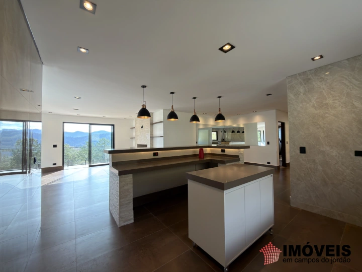 Imagem da galeria de fotos: Casa Residencial para Venda - Campos do Jordão, Água Santa - REF: CA0420