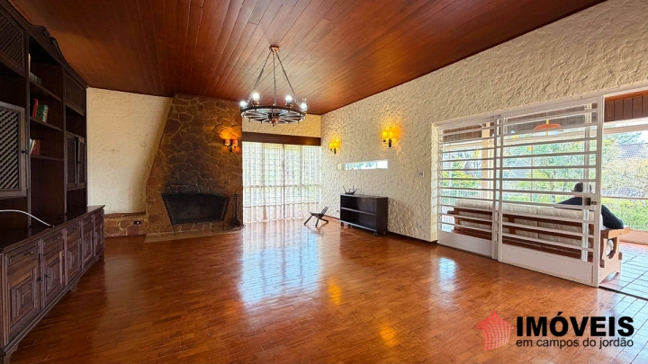 Imagem da galeria de fotos: Casa Residencial para Venda - Campos do Jordão, Vila Matilde - REF: CA0536