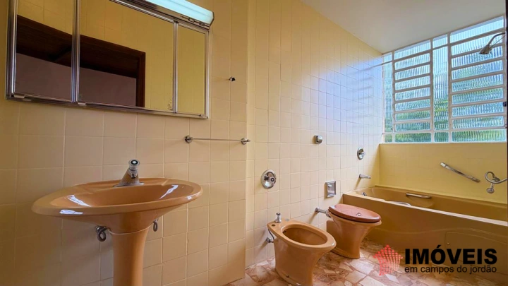 Imagem da galeria de fotos: Casa Residencial para Venda - Campos do Jordão, Vila Matilde - REF: CA0536