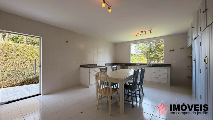 Imagem da galeria de fotos: Casa Residencial para Venda - Campos do Jordão, Vila Matilde - REF: CA0536