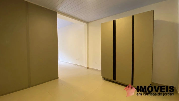 Apartamento Residencial para Locação Mensal/Anual - Campos do Jordão, Vila Abernéssia - REF: AP0076 Imagem da galeria de fotos: Apartamento Residencial para Locação Mensal/Anual - Campos do Jordão, Vila Abernéssia - REF: AP0076