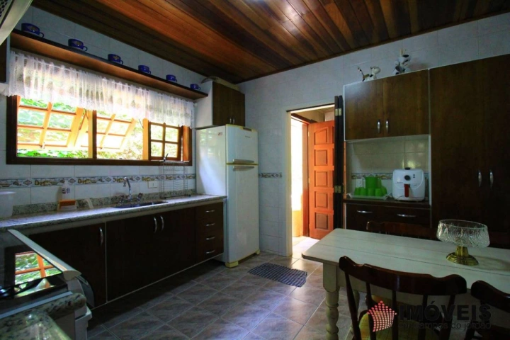 Casa Residencial para Venda - Campos do Jordão, Descansópolis - REF: CA0003 Imagem da galeria de fotos: Casa Residencial para Venda - Campos do Jordão, Descansópolis - REF: CA0003