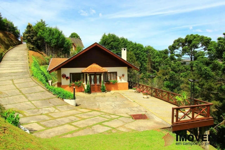 Casa Residencial para Venda - Campos do Jordão, Descansópolis - REF: CA0003 Imagem da galeria de fotos: Casa Residencial para Venda - Campos do Jordão, Descansópolis - REF: CA0003
