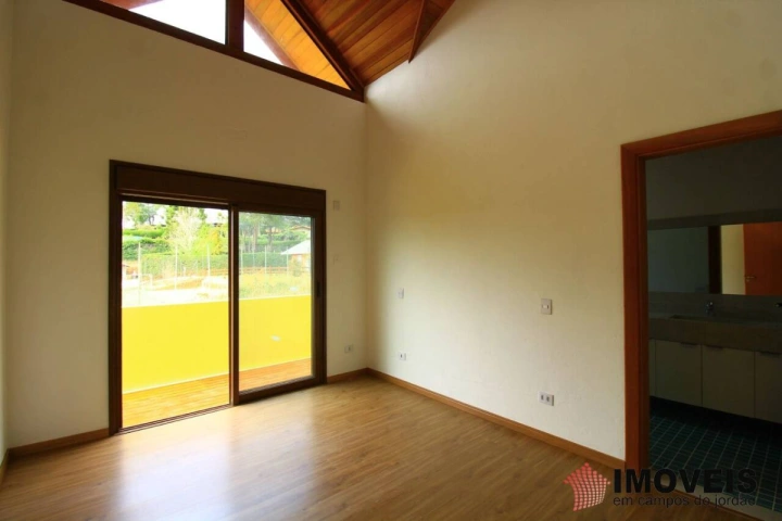 Casa Residencial para Venda - Campos do Jordão, Descansópolis - REF: CA0039 Imagem da galeria de fotos: Casa Residencial para Venda - Campos do Jordão, Descansópolis - REF: CA0039
