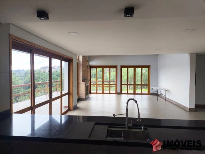 Imagem da galeria de fotos: Casa Residencial para Venda - Campos do Jordão, Alto do Capivari - REF: CA0159