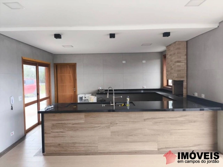 Imagem da galeria de fotos: Casa Residencial para Venda - Campos do Jordão, Alto do Capivari - REF: CA0159