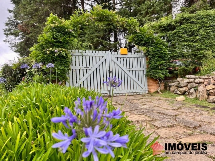 Imagem da galeria de fotos: Casa Residencial para Venda - Campos do Jordão, Vila Inglesa - REF: CA0171