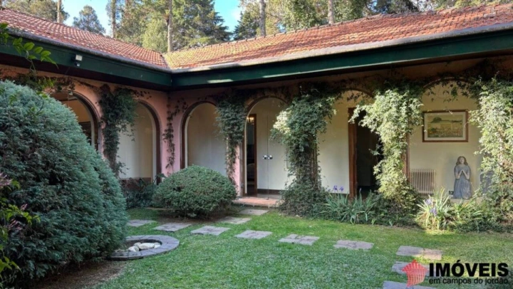 Imagem da galeria de fotos: Casa Residencial para Venda - Campos do Jordão, Toriba - REF: CA0270