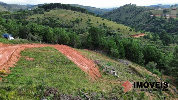 Imagem da galeria de fotos: Terreno/Lote Residencial para Venda - Campos do Jordão, Chantal I e II - REF: TE0095