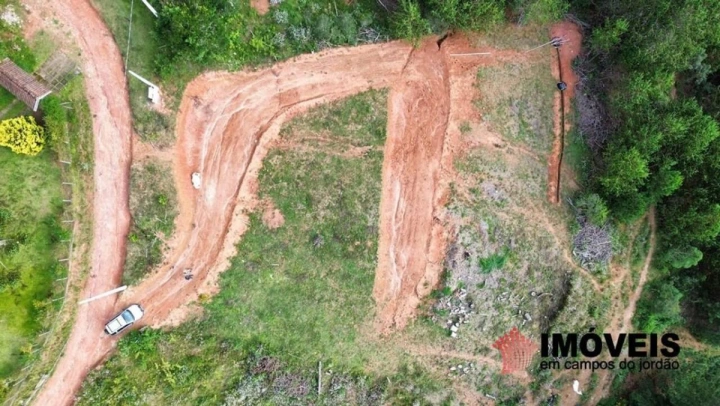 Imagem da galeria de fotos: Terreno/Lote Residencial para Venda - Campos do Jordão, Chantal I e II - REF: TE0095