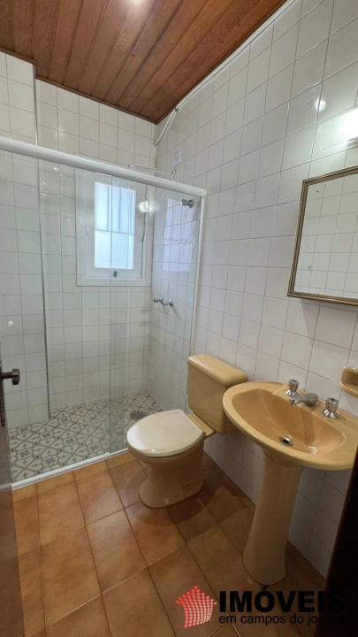 Apartamento Residencial para Locação Mensal/Anual - Campos do Jordão, Vila Abernéssia - REF: AP0265 Imagem da galeria de fotos: Apartamento Residencial para Locação Mensal/Anual - Campos do Jordão, Vila Abernéssia - REF: AP0265