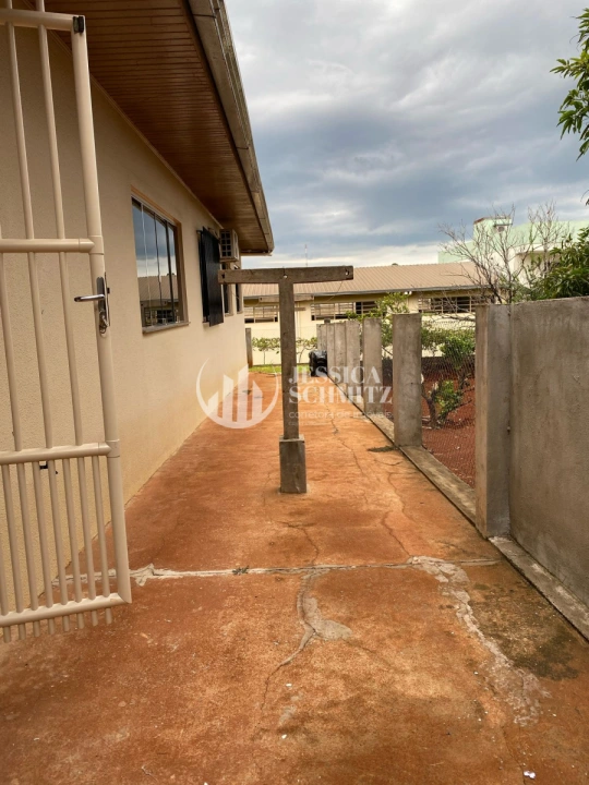 Imagem da galeria de fotos: Casa Residencial para Venda - Santo Antônio do Sudoeste, Centro - REF: 2664